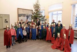 Sternsinger machen Station im Düsseldorfer Rathaus