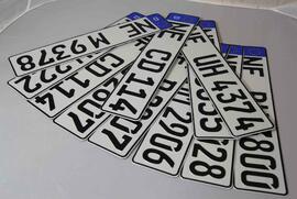 Rhein-Kreis Neuss warnt vor dem Verkauf von Kennzeichenkombinationen im Internet