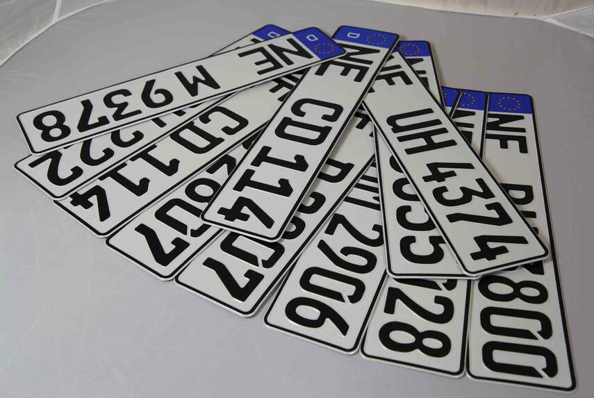 Rhein-Kreis Neuss warnt vor dem Verkauf von Kennzeichenkombinationen im Internet